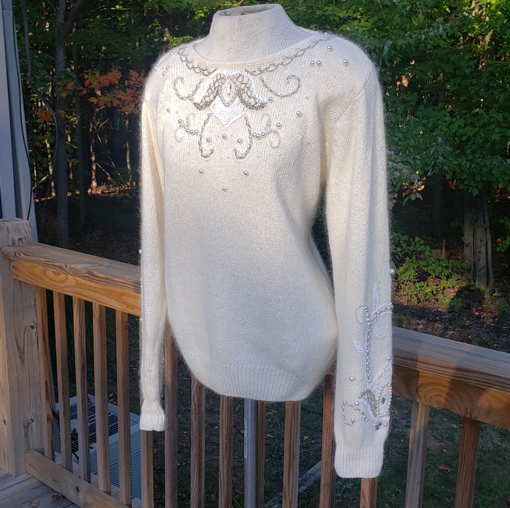 Beaded Vintage Sweater with Pearls